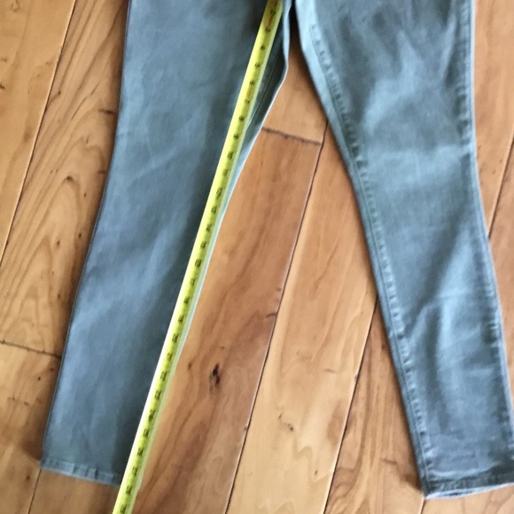 Jeans - Picture 3 of 4